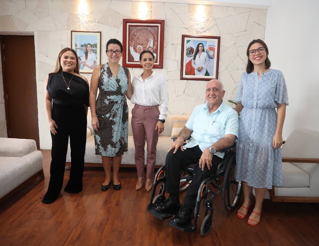 uploads/6/32/01 (370).Jpeg